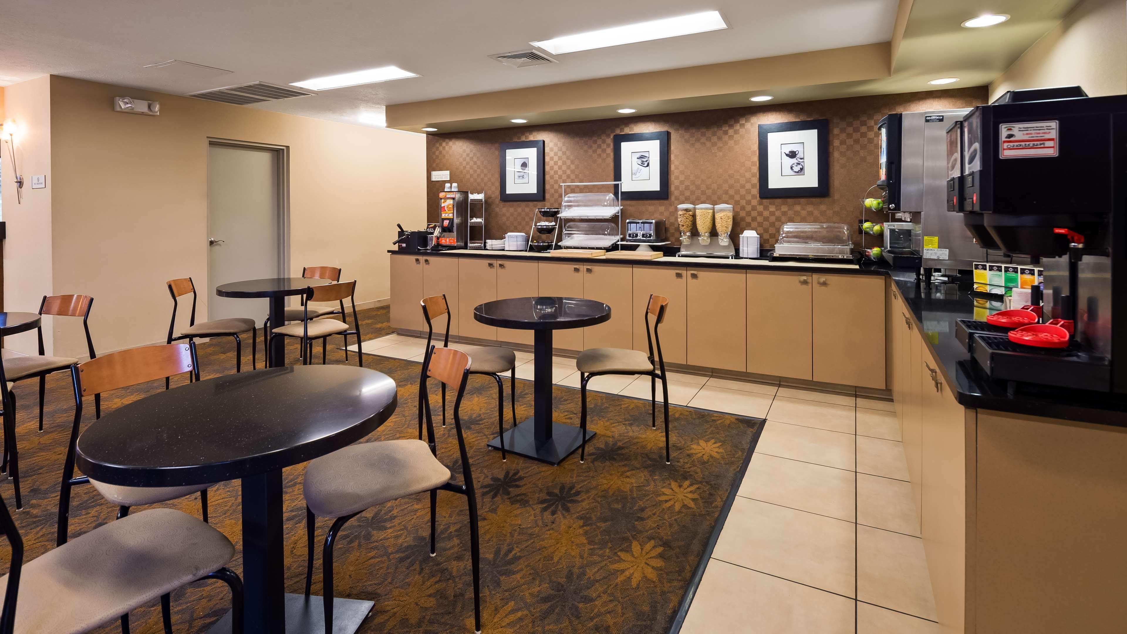 Best Western Dubois Hotel Екстериор снимка